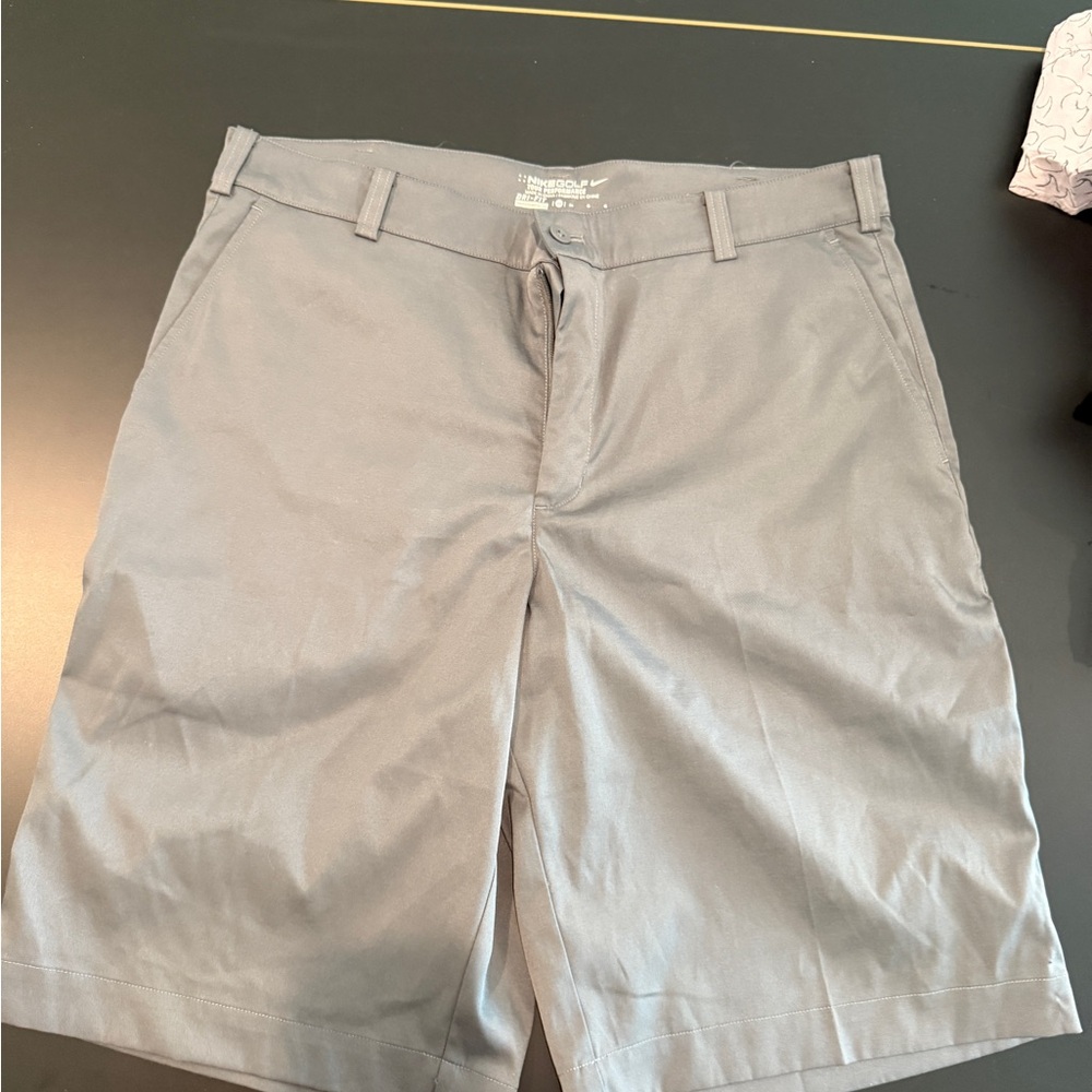 Nike Men's Gray Golf Shorts